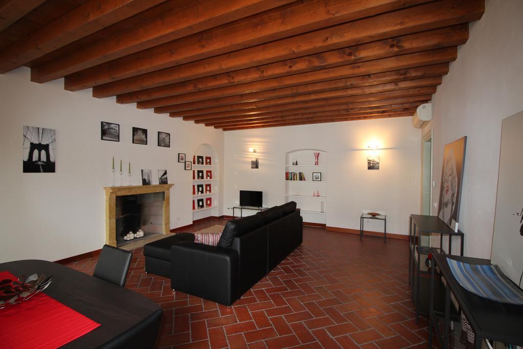 Eleganti Dimore Brescia Exterior foto