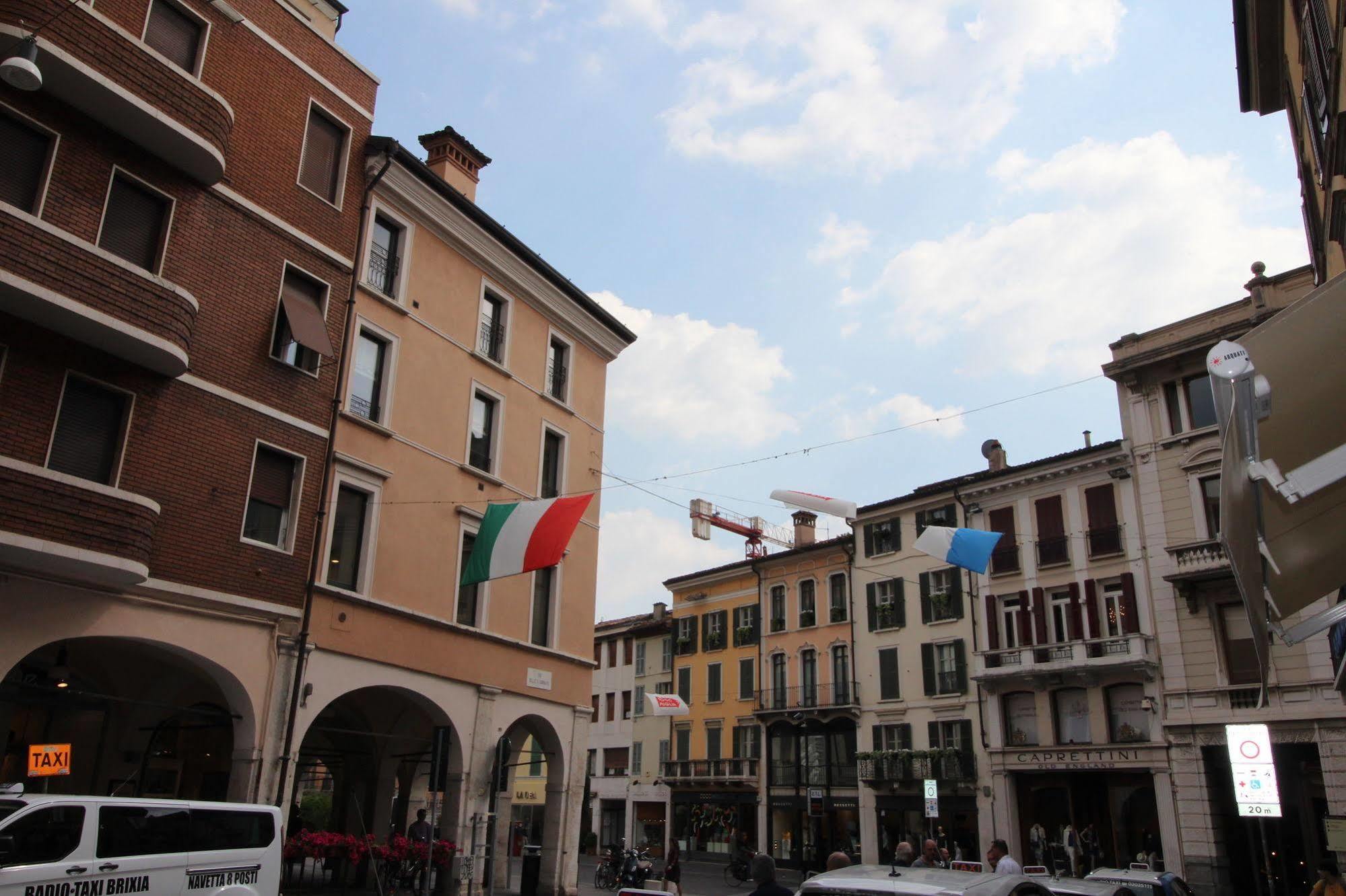 Eleganti Dimore Brescia Exterior foto